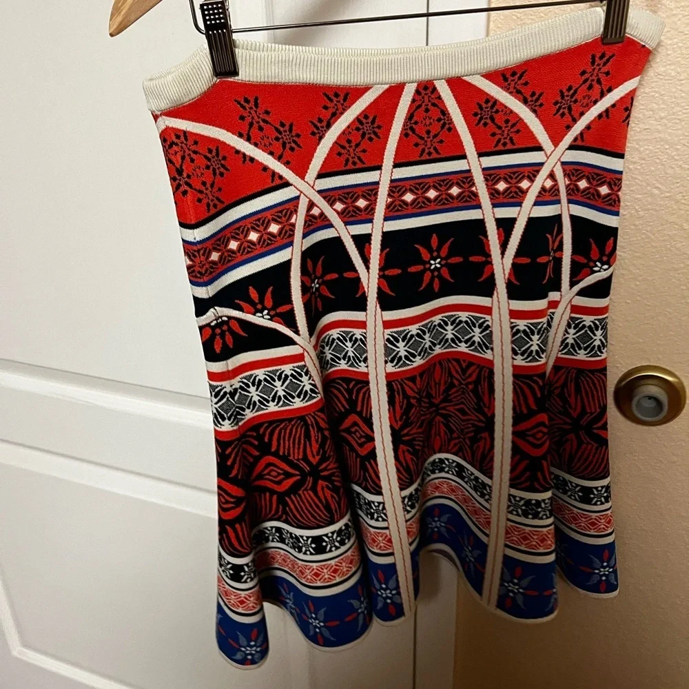 Diane Von Furstenberg Jacquard Knit Samara Desert Bands Fit Flare Skirt Small